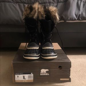 Sorel “Joan of the Arctic” Waterproof Snow boots